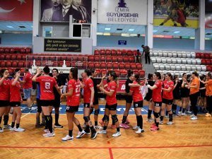 Mavi Kelebekler Yeni Sezona Hazır