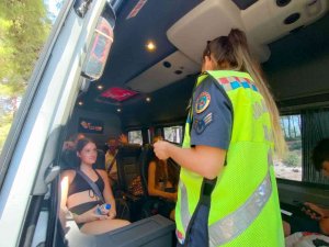 Kaş’ta Yolcu Taşıyan Araçlar Denetlendi