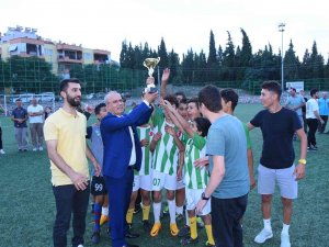 Salihli’de Kardeşlik Turnuvasında Şampiyon Köseali Oldu