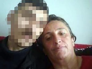 Yalnız Yaşayan Kadın 9 Yerinden Bıçaklanarak Öldürüldü