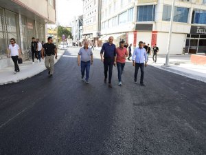 İ̇pekyolu’nda Asfalt Çalışmaları Sürüyor