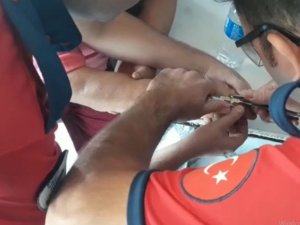 Denedikleri Yüzüklerden Kurtulamayan Kadınların İmdadına İtfaiye Yetişti