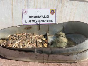 Kaçak Balık Avlayan 5 Kişi Suçüstü Yakalandı
