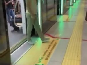 Üsküdar-çekmeköy Metrosunda Arıza Nedeniyle Seferler Durdu