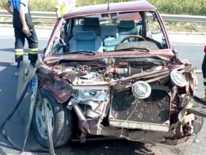 Hurdaya Yığınına Dönen Bu Araçtan İki Kişi Burnu Bile Kanamadan Çıktı