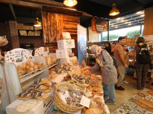 Kepez’in Glütensiz Üretim Ve Satış Tesisi Açıldı