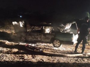 Park Halindeki Otomobil Alev Alev Yandı