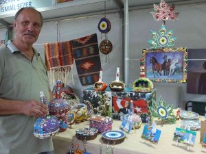 Burhaniye’de Deniz Kabukları Emeklinin Gelir Kapısı Oldu