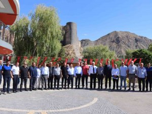 Efkan Ala Baba Ocağında