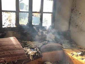 Altınova’da Villada Çıkan Yangın Korkuttu