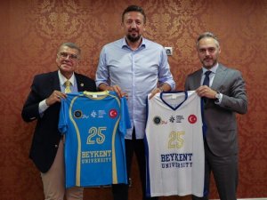 Beykent Üniversitesi Heyetinden Tbf Başkanı Hidayet Türkoğlu’na Ziyaret