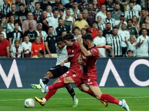 Spor Toto Süper Lig: Beşiktaş: 3 - Sivasspor: 0 (İ̇lk Yarı)