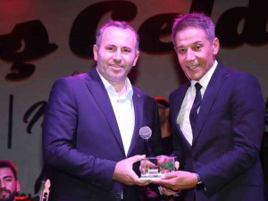 Yalova’da Zafer Bayramı Konserleri Mustafa Yıldızdoğan İle Başladı