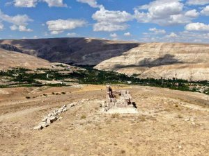 Altı Asırdır Yalnız, Gizemini Koruyor