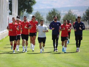 Sivasspor’da Fatih Karagümrük Mesaisi Başladı