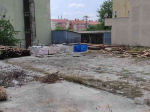 85 Yaşındaki Gurbetçinin Arsasını Sahte Belgeyle Sattılar