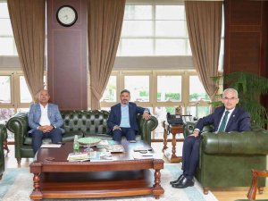 Başkan Aydın, Sahadaki Talepleri Bakanlık Ve Yetkililere İleterek Çözüyor