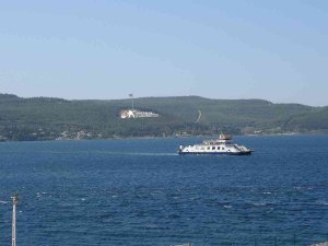 Çanakkale Boğazı Adeta Otoban Gibi