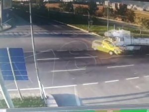 2 Kişinin Öldüğü Kazanın Güvenlik Kamerası Görüntüleri Ortaya Çıktı