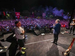 On Binler Zafer’in 100. Yılında Gençlik Parkında Buluştu