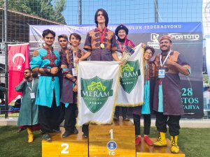 Okçulukta Meram Belediyesporlu Emirhan’dan Türkiye Rekoru