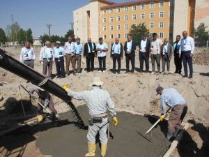 Malazgirt’te 1071 Selçuklu Tekstil Kent Atölyesi’nin Temeli Atıldı