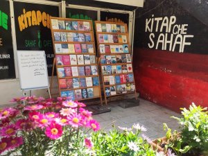 Diyarbakır’da ’Askıda Kitap’ Projesi Devam Ediyor