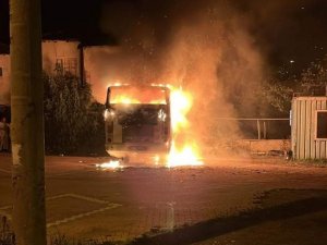 Takım Otobüsü Alevlere Teslim Oldu