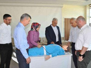 İ̇l Sağlık Müdürlüğüne Alınan Simülasyon Maketlerini İncelendi