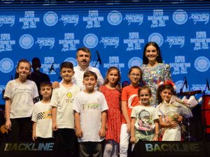 Yıldırım’da Elif Buse Doğan’ın ’Zafer’ Konseri