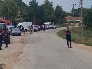 Baba-oğlu Av Tüfeğiyle Öldürdü, Geri Dönüp Cesetlere İkinci Kez Kurşun Yağdırdı