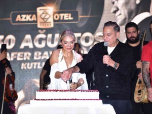 4 Yıl Aradan Sonra Bodrum’a Sahne İçin Geldi