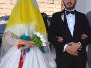 7 Bin Kişinin Katıldığı Aşiret Düğününde Damada 4,2 Milyon Lira, Geline 5 Kilo Altın Takıldı