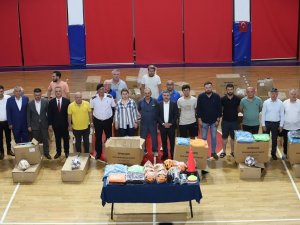 Düzce’de Amatör Spor Kulüplerine Malzeme Yardımı