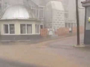 Gönen’de Dolu Yağışı