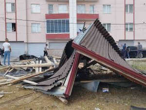 Sivas’ta Şiddetli Rüzgar Hayatı Olumsuz Etkiledi