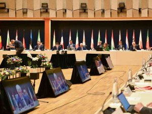 Ab, Rus Turistlere Vize Verilmesini Kolaylaştıran Anlaşmayı Askıya Aldı