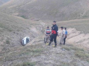 Pikap Uçurumdan Yuvarlandı: 1 Ölü