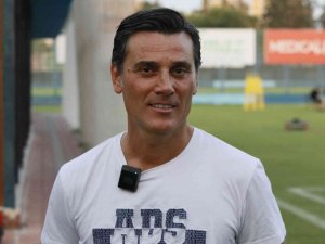 Montella: "Balotelli İle Saha Dışında İlişkimiz Çok İyi"