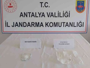 Şüphe Üzerine Aranan Araçtan Uyuşturucu Çıktı