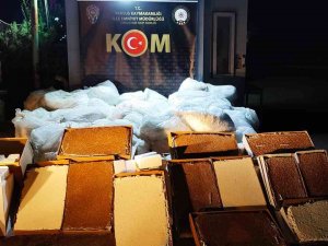 Mersin’de 959 Bin Adet Makaron Ele Geçirildi