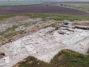 Oluz Höyük Kazılarında Herodot’u Yanıltan Buluş: “Pers Yolu, Ateşgede Ve Dinsel Kompleksle Karşılaştık”