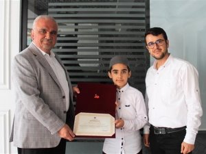 ‘Kur’an-ı Kerim’i En Güzel Okuma’ Yarışmasında 3’üncü Oldu