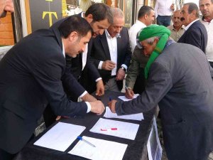 Umurlu Sınır Kapısı’nın Açılması İçin İmza Kampanyası