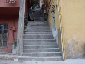 Yenidoğan’daki Merdivenlere 6 Metreküp Beton Kullanıldı