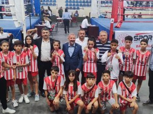 Muay Thai Türkiye Şampiyonasından Birincilik Ve İkincilikle Döndüler