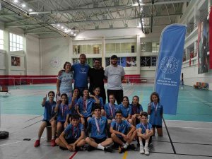 Bursa Büyükşehir Belediyesporlu Badmintonculardan 13 Madalya