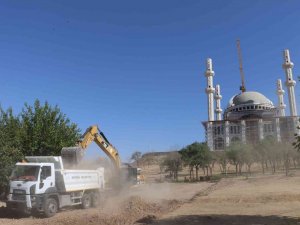 Batman’da Külliyeye Gidecek Yolun Yapım Çalışmalarına Başlandı