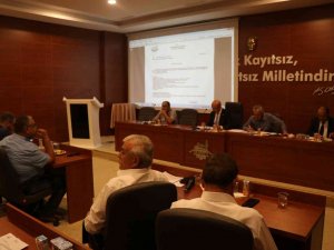 Cumhur İ̇ttifakı ’Ar Damarı Çatlamış’ Polemiği İle Belediye Meclisi Toplantısını Terk Etti