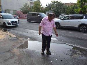 Vatandaş Boşa Akan Suya Tepki Gösterdi